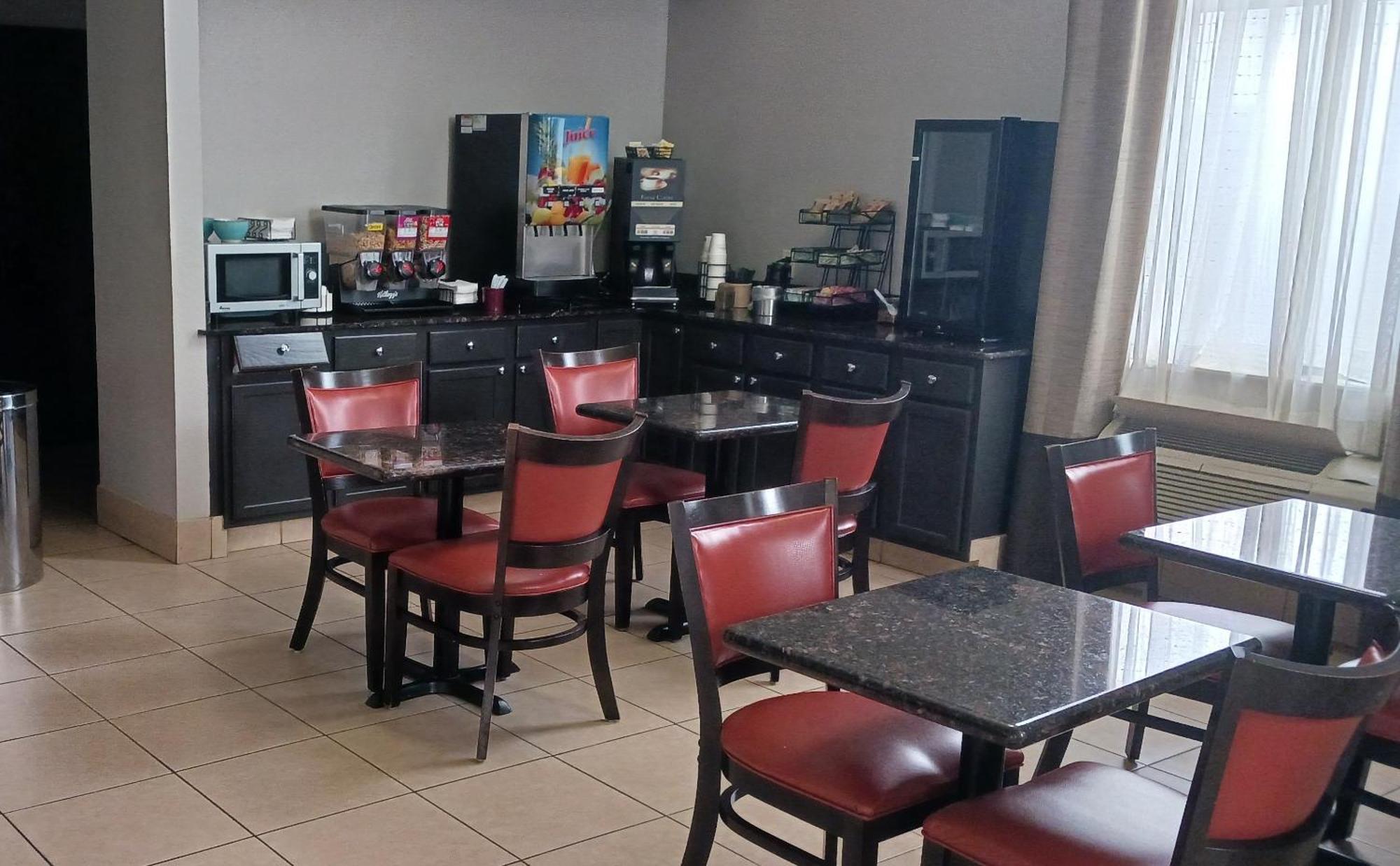 Red Roof Inn & Suites Jackson - Richland Bagian luar foto