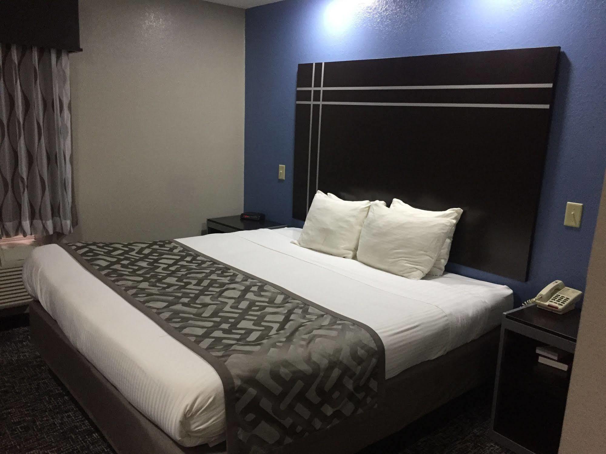 Red Roof Inn & Suites Jackson - Richland Bagian luar foto
