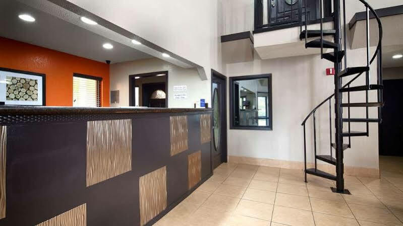 Red Roof Inn & Suites Jackson - Richland Bagian luar foto